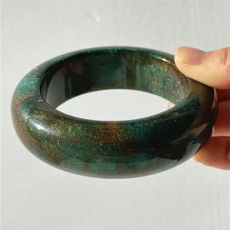 Emerald Sculpt Resin Cuff
