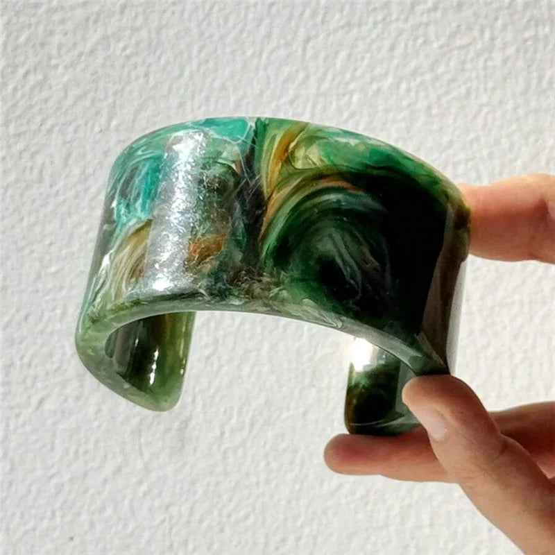 Emerald Sculpt Resin Cuff