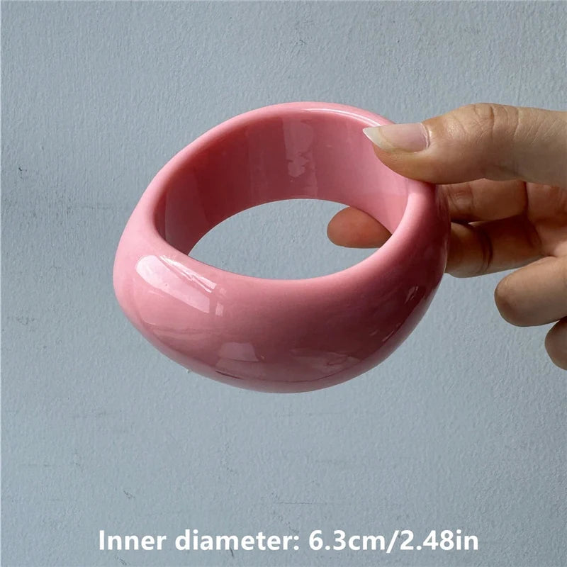The Bold Curve Resin Bangle
