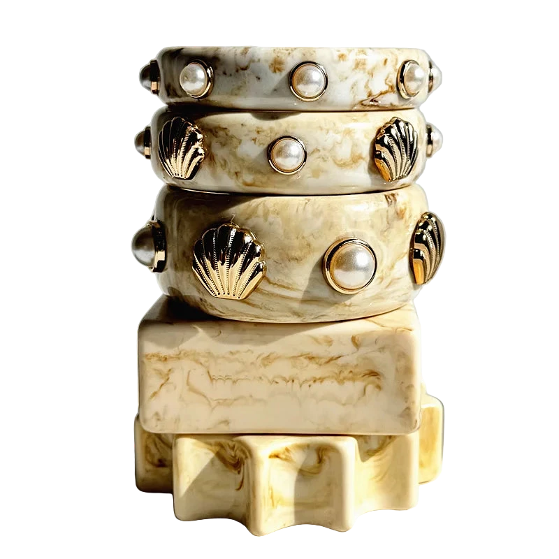 Beige Pearl Shell Tie-Dye Resin Bangle