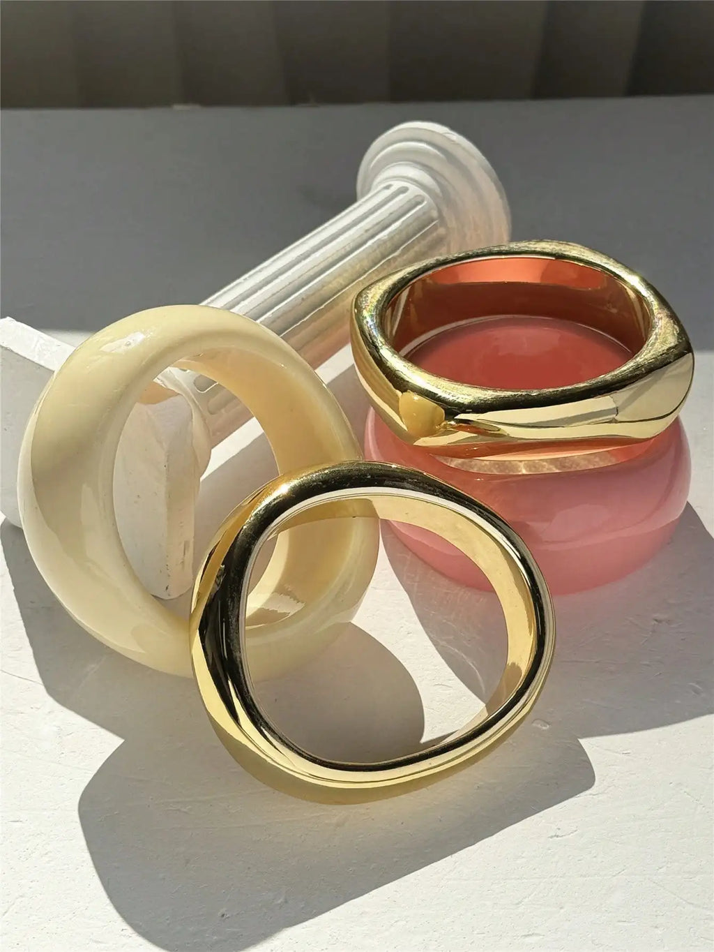 The Bold Curve Resin Bangle