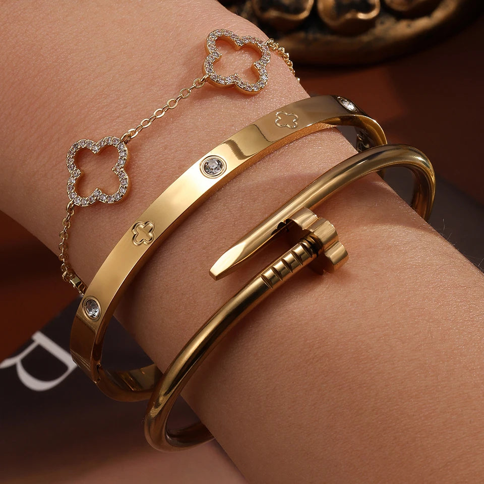 Luxe Clover Nail Bangle Set (3-Piece)