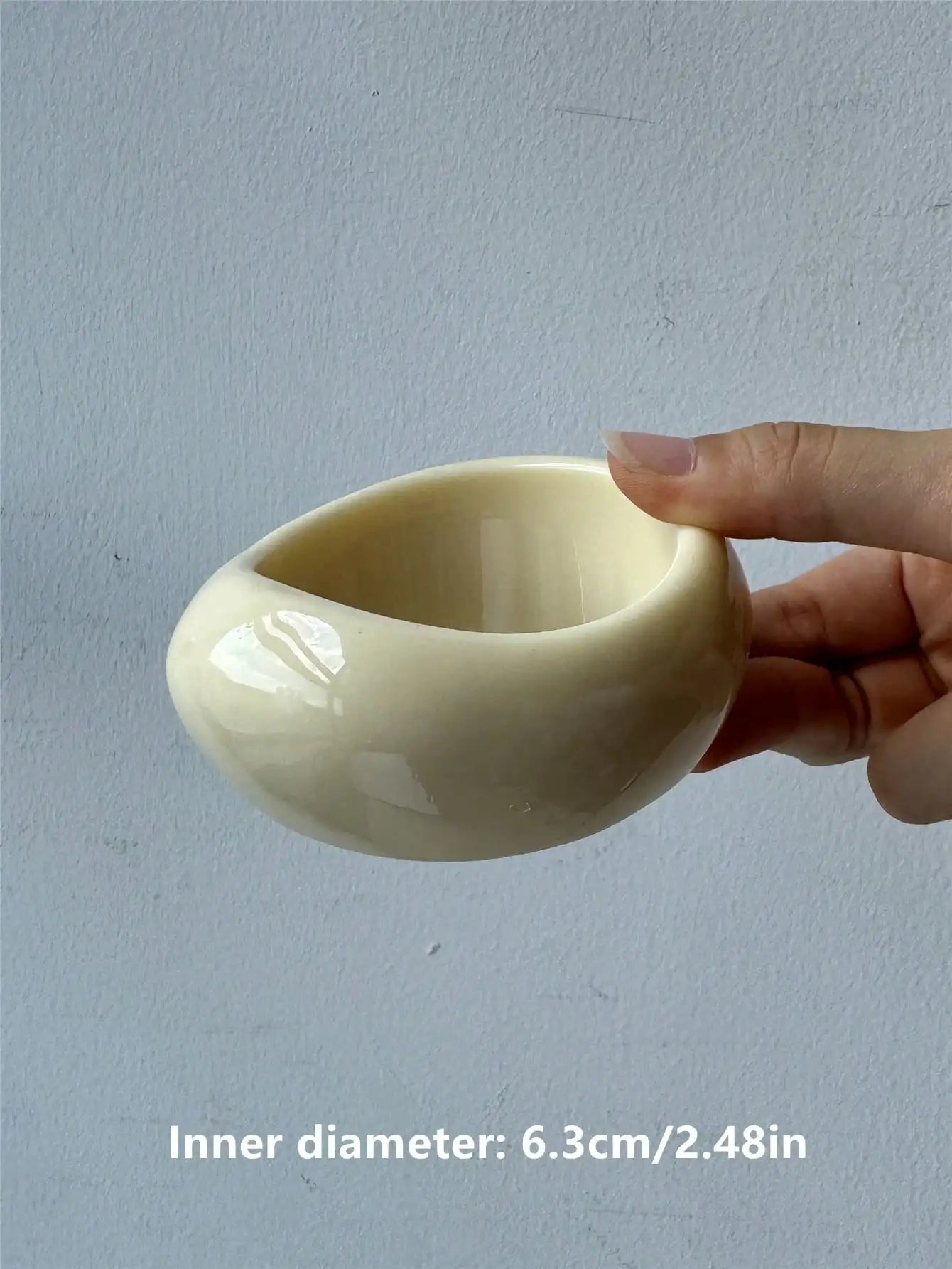 The Bold Curve Resin Bangle