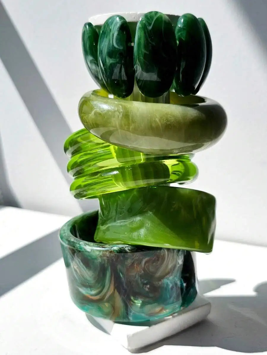 Emerald Sculpt Resin Cuff